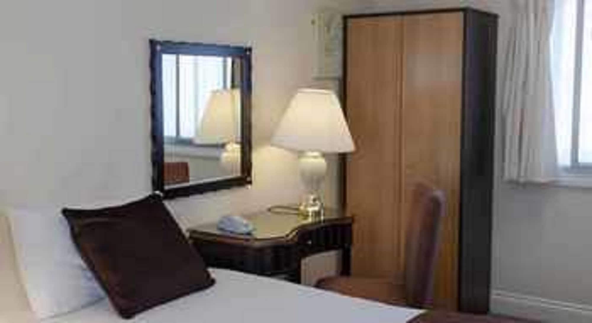 Russ Hill Hotel Charlwood Exteriér fotografie